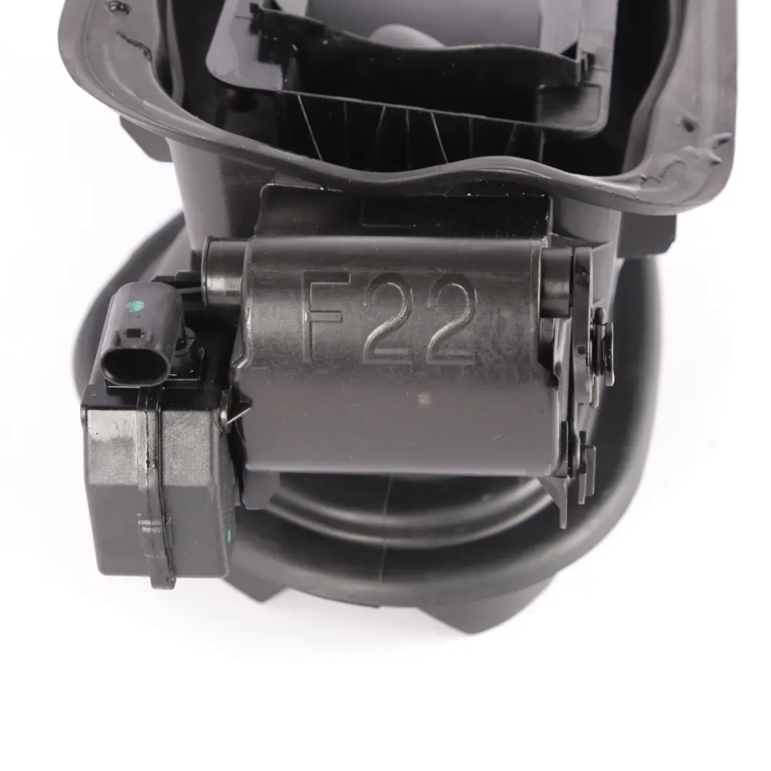  Sportello di rifornimento carburante BMW F22 F22N LCI montaggio del vaso - SKU 7286043-1 - Numero di parte 7286043