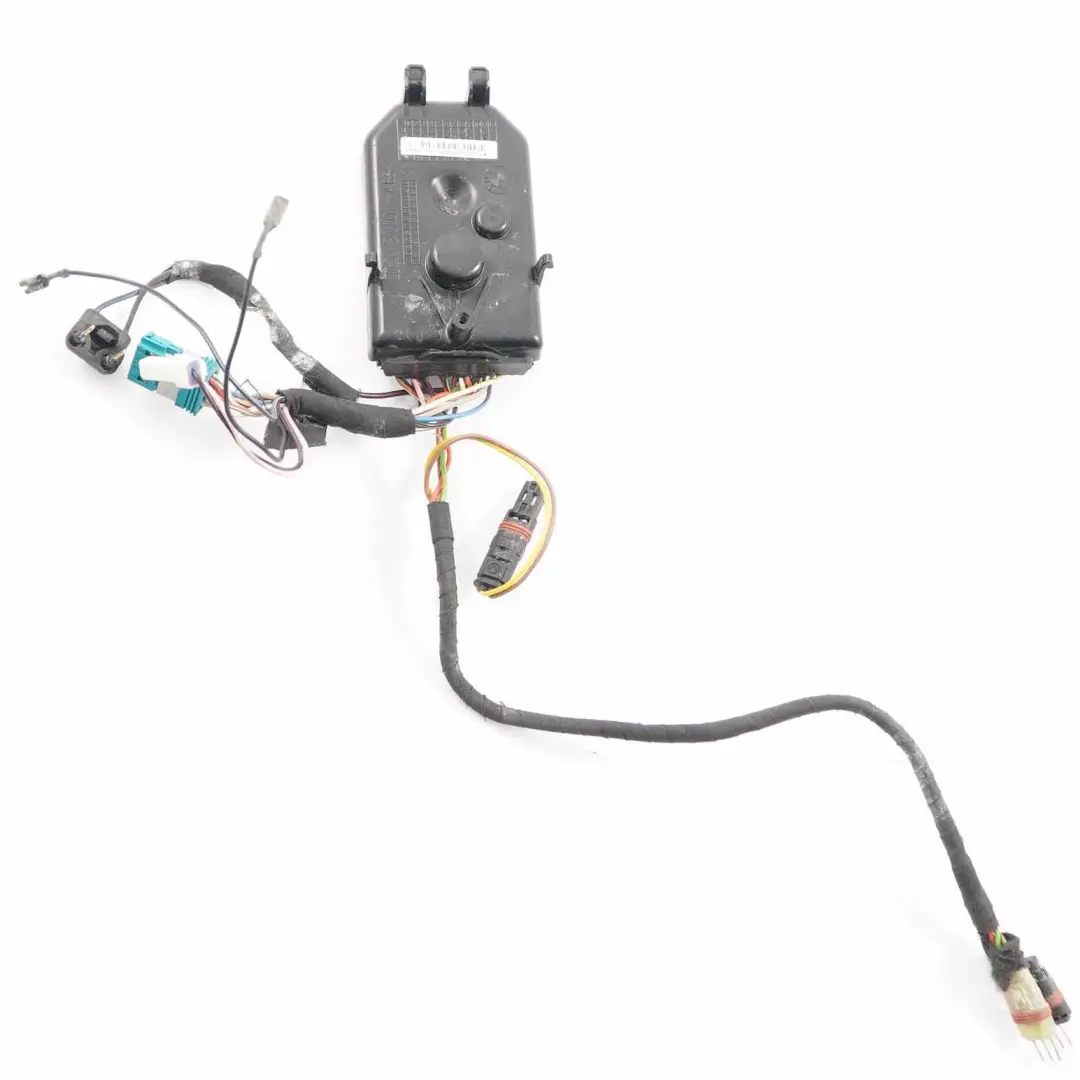 Moduł Składanych Lusterek Bocznych do BMW F20 o numerze 7286050 BMW F20 Moduł Składanych Lusterek Bocznych - SKU 7286050 - Numer Części 7286050