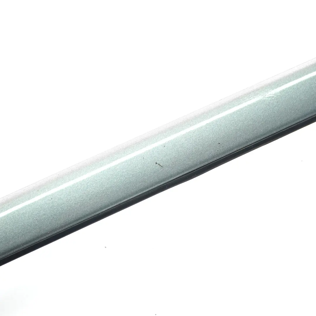 Parabrezza Drip Trim anteriore destro Striscia Grigio Spazio A52 per BMW X3 F25 con numero di parte 7286180 BMW X3 F25 Parabrezza Drip Trim anteriore destro Striscia Grigio Spazio A52 - SKU 7286180-SCG - Numero di parte 7286180