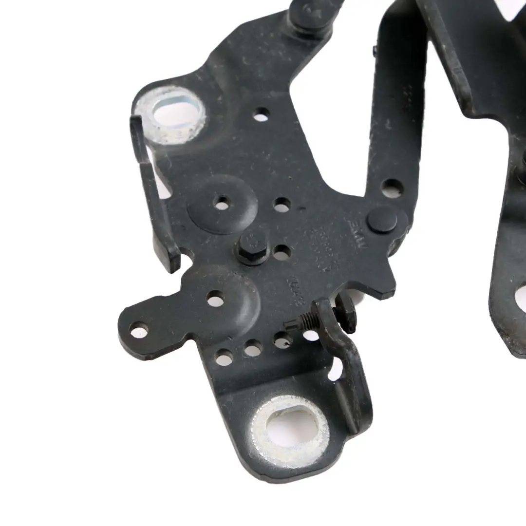 Capó delantero Bisagra Izquierda Negro Zafiro Metálico 475 para BMW F20 F30 F32 F80 con número de pieza 7286343 BMW F20 F30 F32 F80 Capó delantero Bisagra Izquierda Negro Zafiro Metálico 475 - SKU 7286343-BS - Número de pieza 7286343