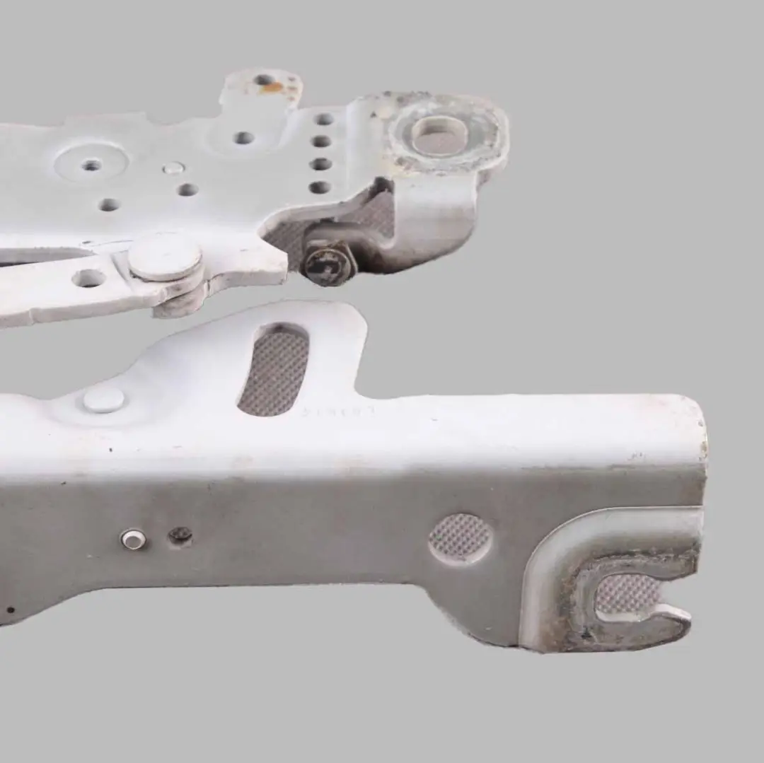 Bisagra Capó BMW F20 F21 F30 Delantero Izquierdo Glacier Silver - A83 7336699 para con número de pieza 7286343 Bisagra Capó BMW F20 F21 F30 Delantero Izquierdo Glacier Silver - A83 7336699 - SKU 7286343-GSB - Número de pieza 7286343