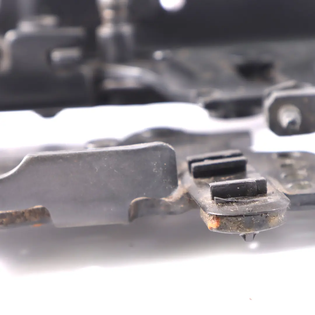 BMW F20 F21 F22 F30 F32 F36 Zawias Maski Lewy Szary - SKU 7286343-MG - Numer Części 7286343
