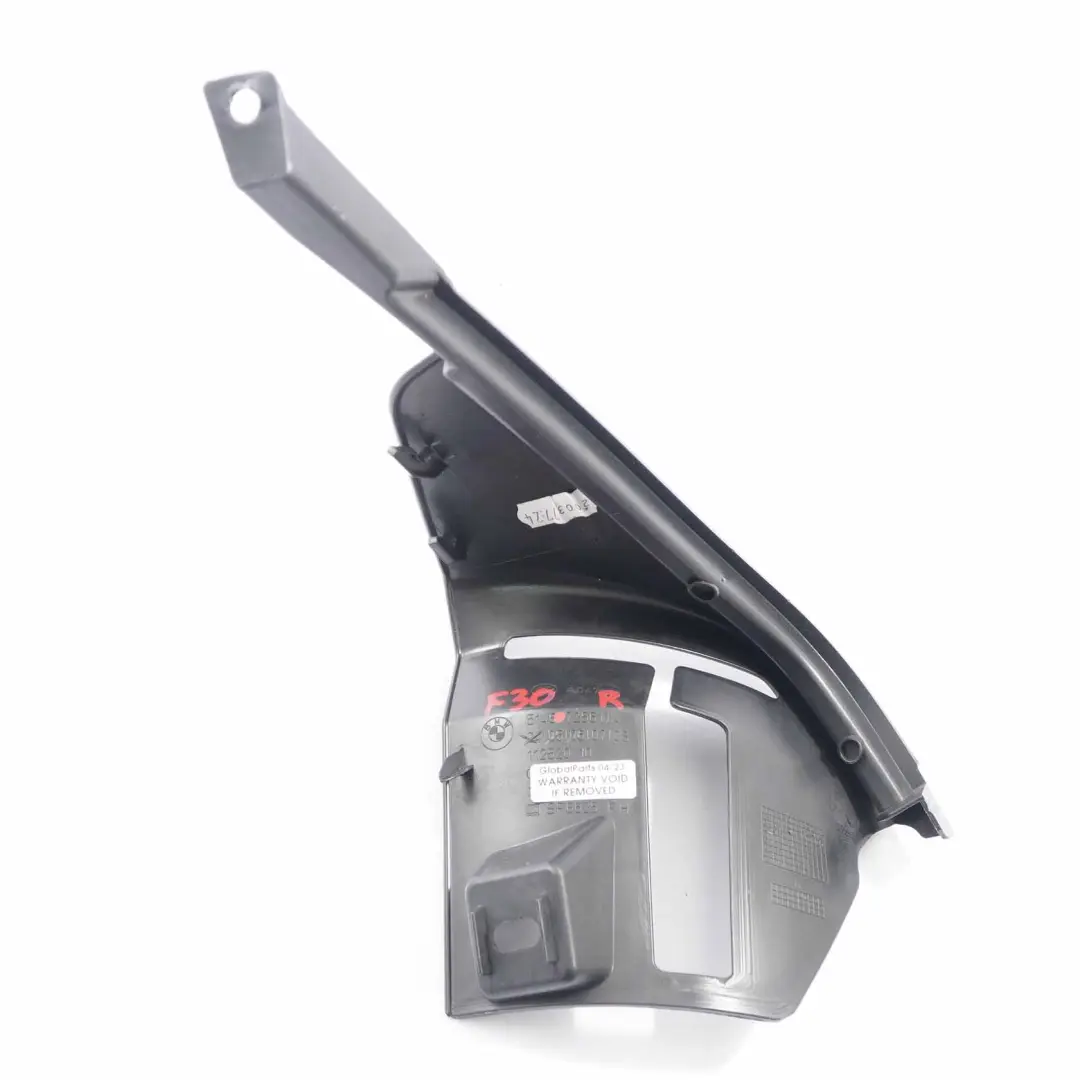  Housse ceinture sécurité BMW F30 F80 M3 Panneau garniture arrière droit 7256114 - SKU 7287102 - Numéro de pièce 7287102