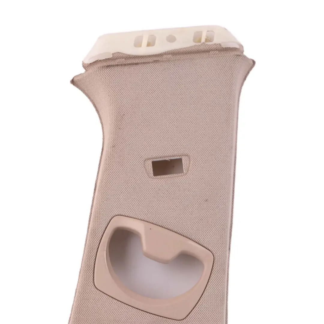 Tapa Columna B Superior Derecha O/S Trim Oyster 7220998 para BMW F30 F80 M3 con número de pieza 7288218 BMW F30 F80 M3 Tapa Columna B Superior Derecha O/S Trim Oyster 7220998 - SKU 7288218 - Número de pieza 7288218