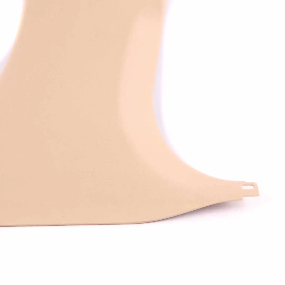 Copertura Colonna B Inferiore Destra Veneto Beige 7221002 per BMW F30 F31 F80 M3 con numero di parte 7288224 BMW F30 F31 F80 M3 Copertura Colonna B Inferiore Destra Veneto Beige 7221002 - SKU 7288224 - Numero di parte 7288224