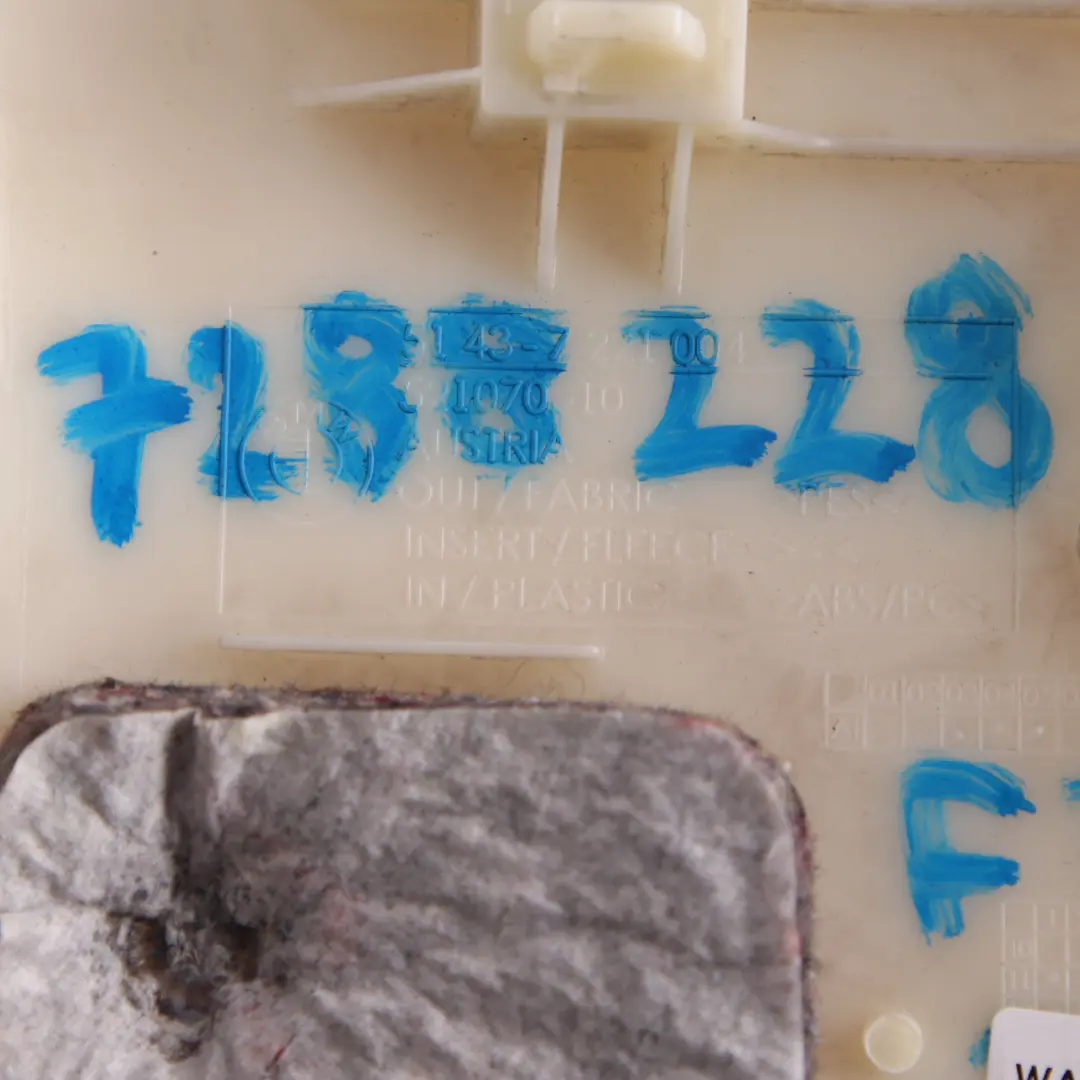 Couvercle Colonne Pilier Arrière Droit Trim Panel Oyster 7221004 pour BMW F30 F80 M3 à propos du numéro de pièce 7288228 BMW F30 F80 M3 Couvercle Colonne Pilier Arrière Droit Trim Panel Oyster 7221004 - SKU 7288228 - Numéro de pièce 7288228