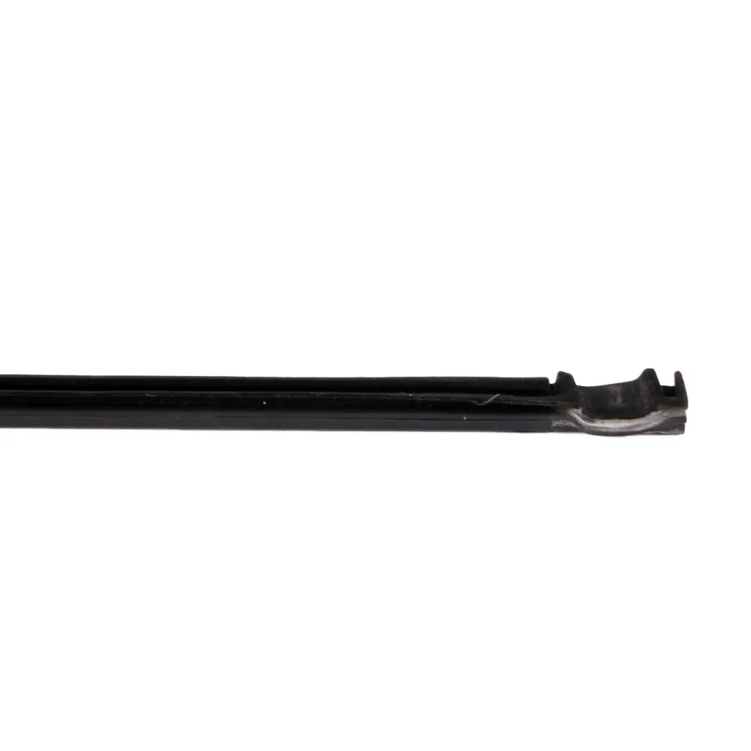 Joint d'etancheite interieur de porte arriere droite Noir 7196396 pour BMW F07 GT à propos du numéro de pièce 7289262 BMW F07 GT Joint d'etancheite interieur de porte arriere droite Noir 7196396 - SKU 7289262 - Numéro de pièce 7289262