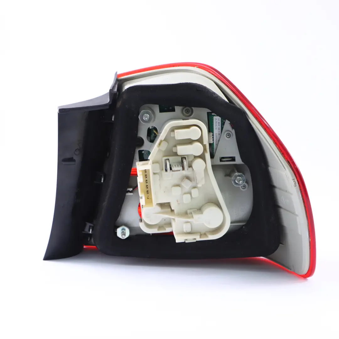BMW E90 LCI Lampa Lewy Tył Lewa Tylna - SKU 7289425-2 - Numer Części 7289425