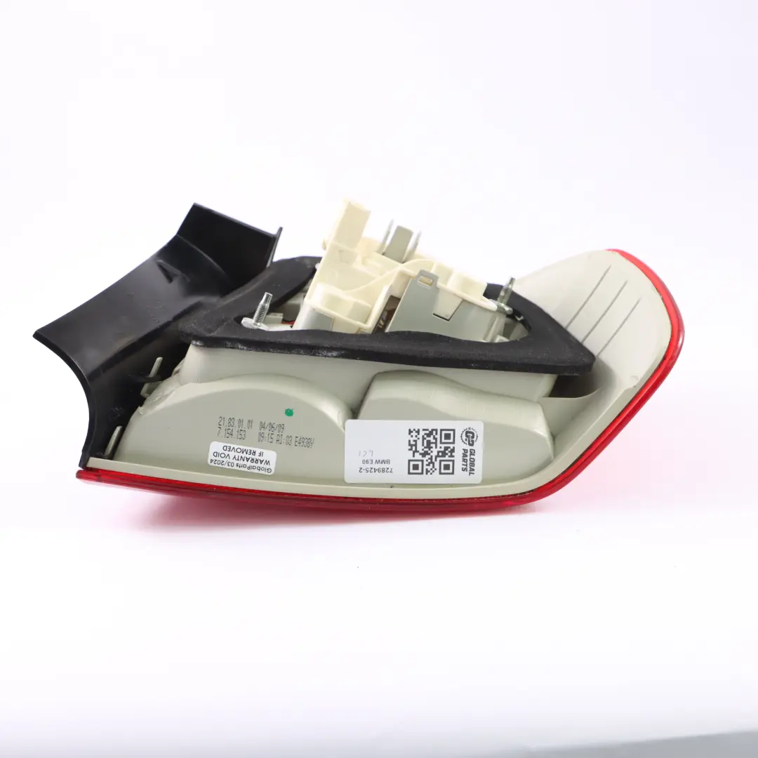 Luz Trasera BMW E90 LCI Berlina Luz En El Panel Lateral Izquierdo para con número de pieza 7289425 Luz Trasera BMW E90 LCI Berlina Luz En El Panel Lateral Izquierdo - SKU 7289425-2 - Número de pieza 7289425