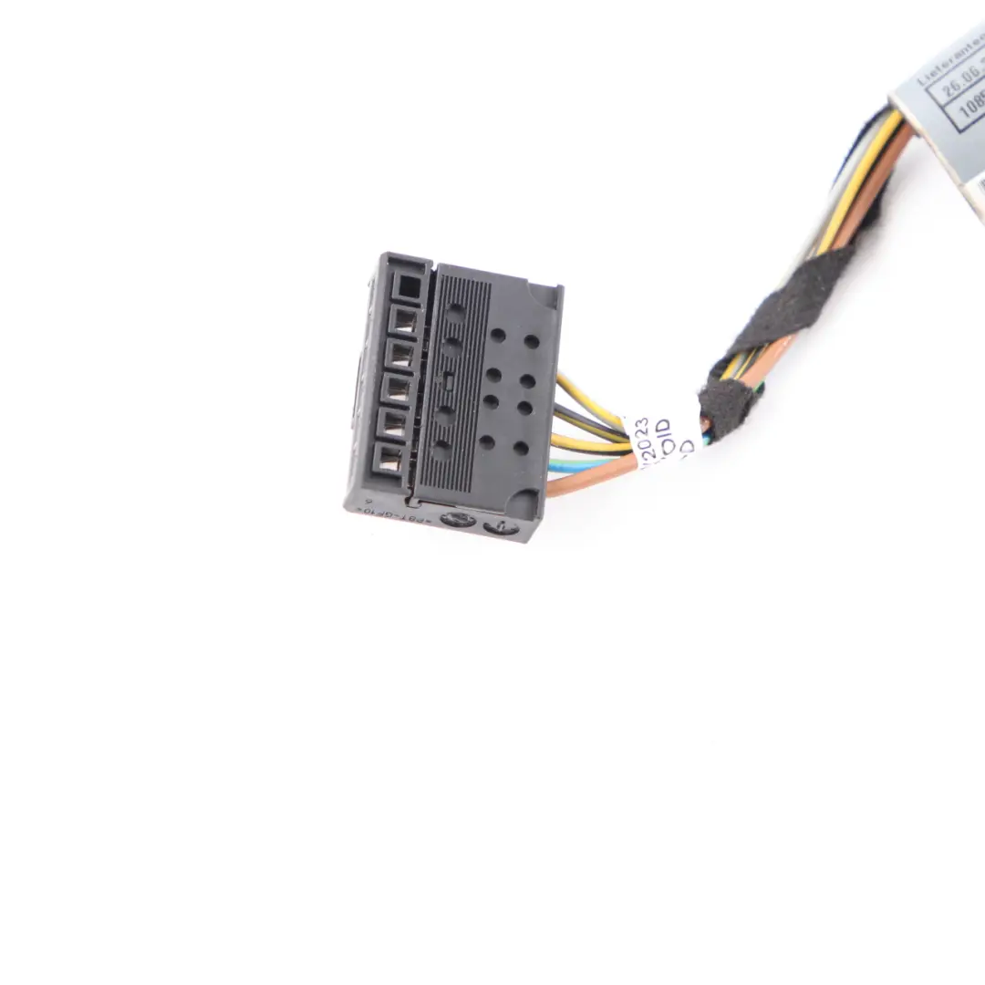  Prise de courant BMW E90 LCI Saloon Câblage lumière dans panneau latéral gauche - SKU 7289425-5 - Numéro de pièce 7289425