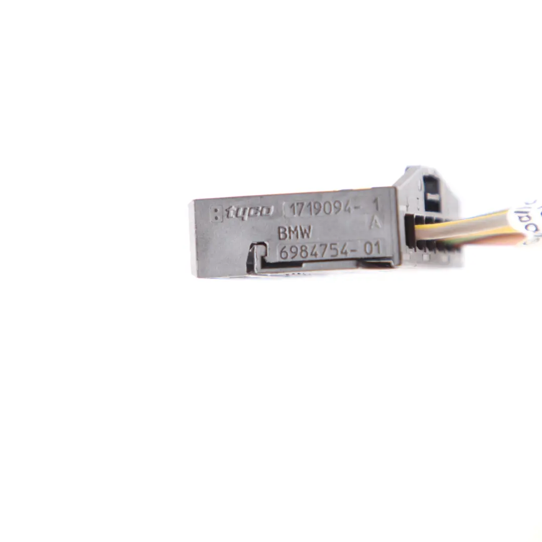  Prise de courant BMW E90 LCI Saloon Câblage lumière dans panneau latéral gauche - SKU 7289425-5 - Numéro de pièce 7289425