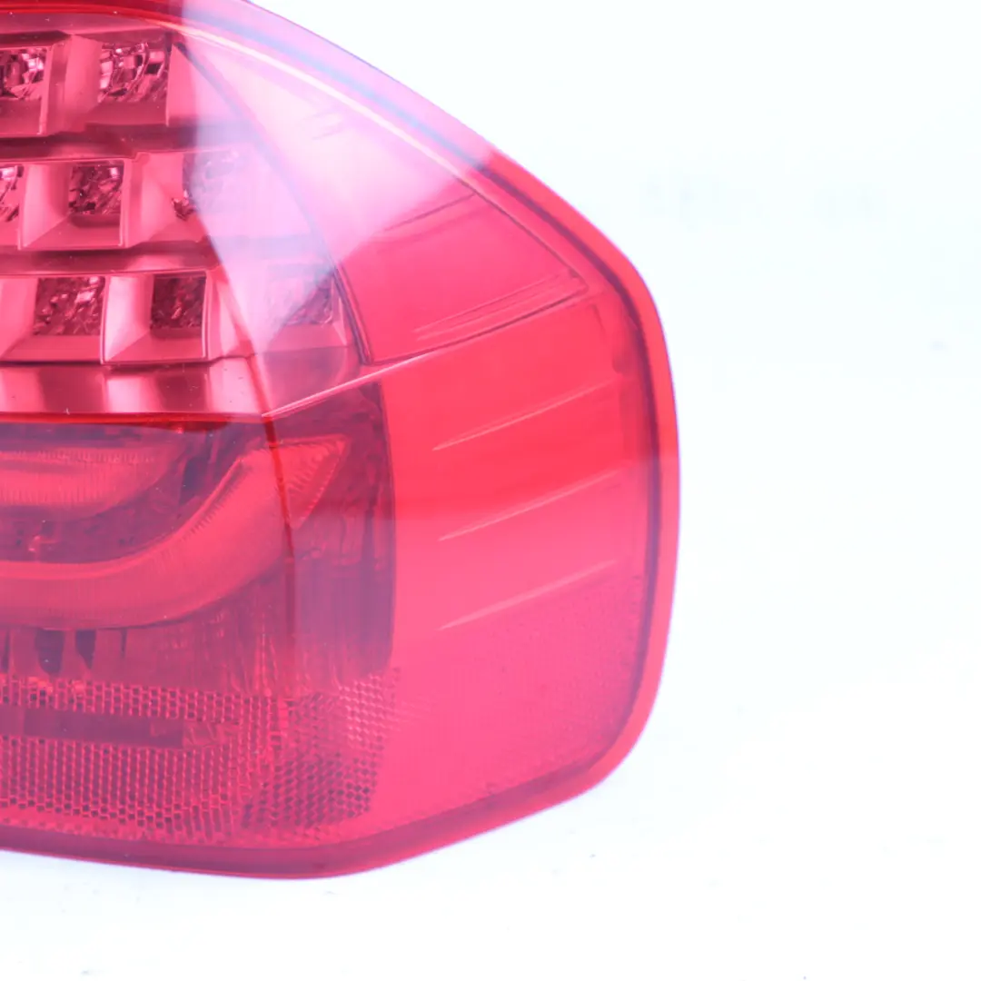 Lamp Light In The Side Panel Rear Right O/S to BMW E90 LCI Saloon with Part number 7289426 BMW E90 LCI Saloon Lamp Light In The Side Panel Rear Right O/S - SKU 7289426-1 - Part number 7289426