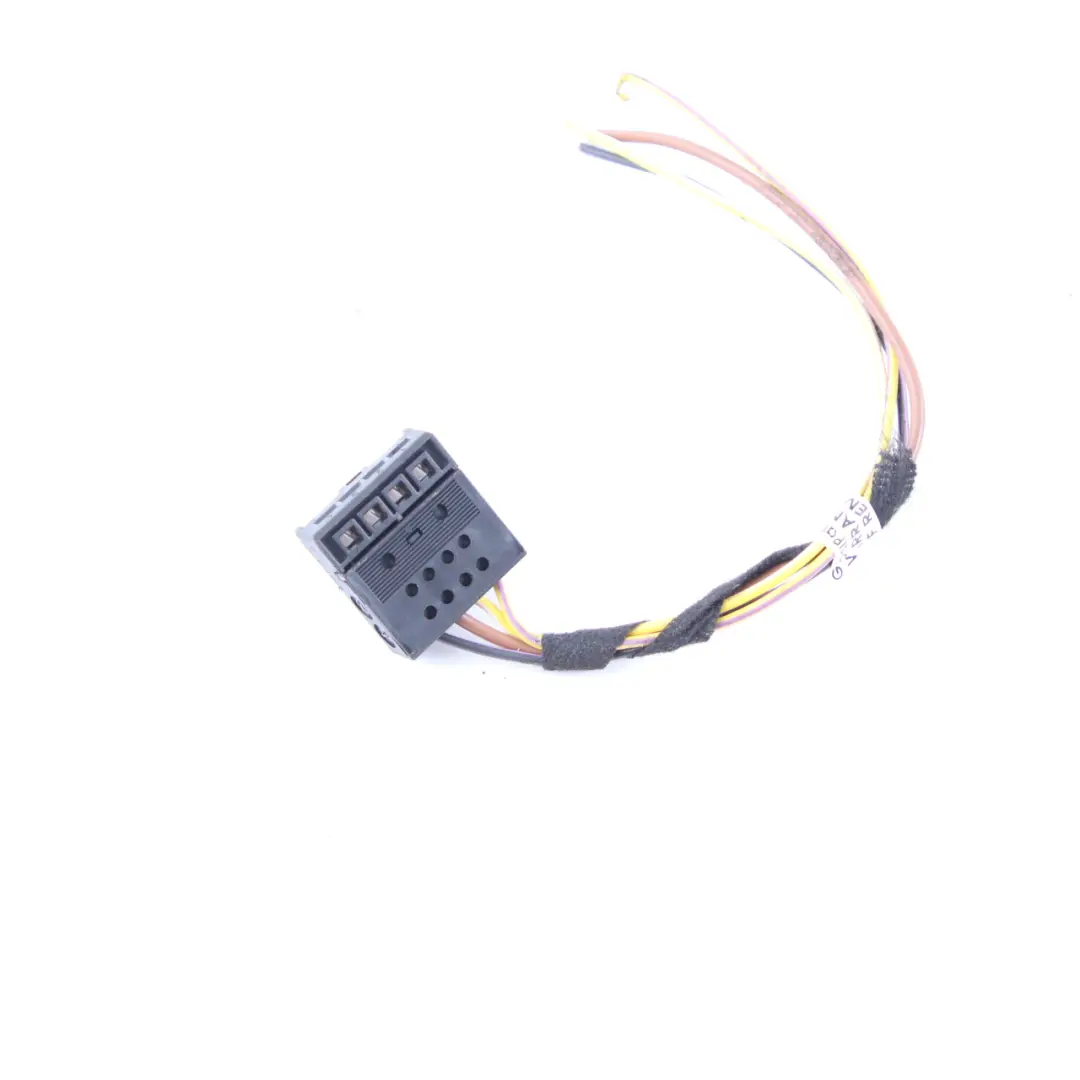 Wtyczka Kostka Gniazdo Przewód Lampy Prawy Tył 6984746 do BMW E91 LCI o numerze 7289434 BMW E91 LCI Wtyczka Kostka Gniazdo Przewód Lampy Prawy Tył 6984746 - SKU 7289434-2 - Numer Części 7289434