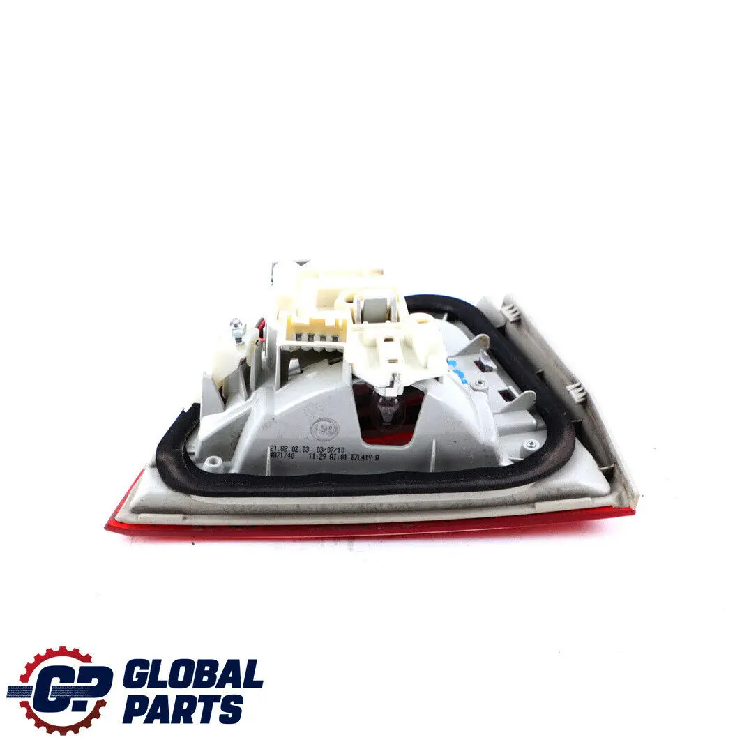 Light Lamp In Trunk Lid Tailgate Right O/S to BMW E91 LCI Rear with Part number 7289434 BMW E91 LCI Rear Light Lamp In Trunk Lid Tailgate Right O/S - SKU 7289434 - Part number 7289434