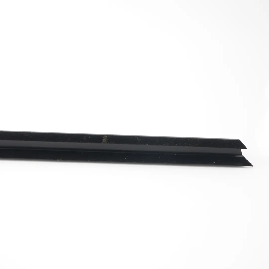 BMW X5 F15 Window Seal Door Front Right O/S Weatherstrip Gasket Rubber - SKU 7289628 - Part number 7289628