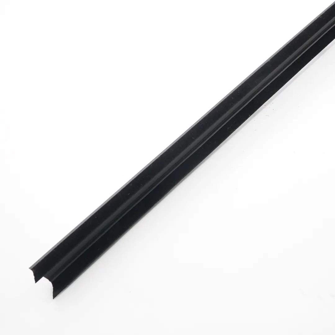 BMW X5 F15 Window Seal Door Front Right O/S Weatherstrip Gasket Rubber - SKU 7289628 - Part number 7289628