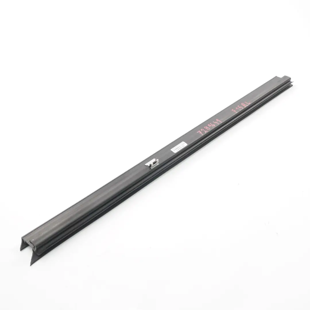 Intérieur Fenêtre Cache Canal Arrière Gauche Scellement pour BMW X5 F15 Porte à propos du numéro de pièce 7289641 BMW X5 F15 Porte Intérieur Fenêtre Cache Canal Arrière Gauche Scellement - SKU 7289641 - Numéro de pièce 7289641