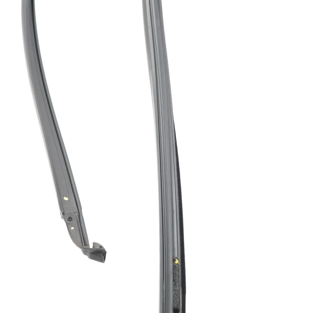 BMW X5 F15 Door Seal Window Guide Rear Right O/S Sealing Rubber Gasket - SKU 7289668 - Part number 7289668