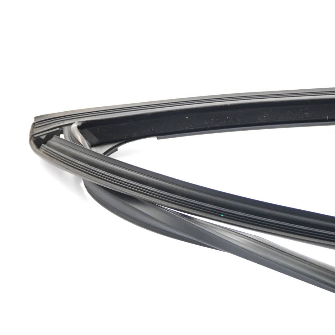 Joint De Porte Fenêtre Guide Arrière Droit Caoutchouc pour BMW X5 F15 à propos du numéro de pièce 7289668 BMW X5 F15 Joint De Porte Fenêtre Guide Arrière Droit Caoutchouc - SKU 7289668 - Numéro de pièce 7289668