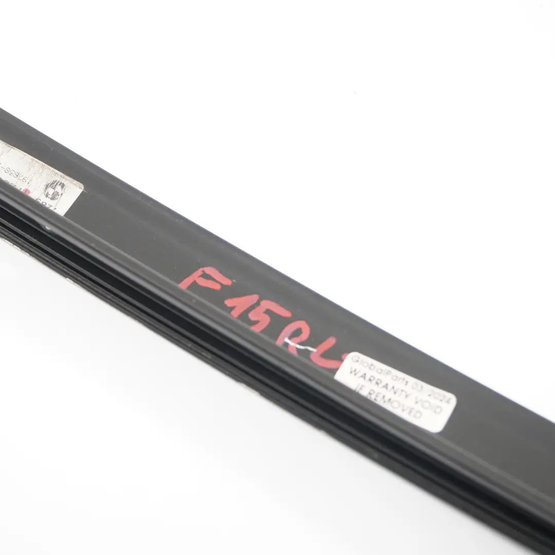 Columna Cubre Puerta C Trasera Derecha Tira Embellecedor Puerta Brillo para BMW F15 con número de pieza 7289671 BMW F15 Columna Cubre Puerta C Trasera Derecha Tira Embellecedor Puerta Brillo - SKU 7289671 - Número de pieza 7289671