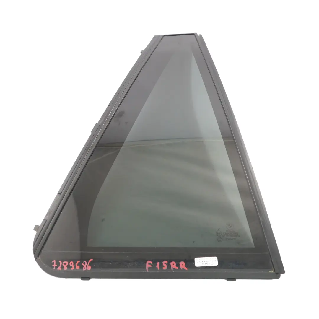 Puerta Ventana Fija Vidrio Traser Derecho Triángulo Negro AS3 para BMW X5 F15 con número de pieza 7289686 BMW X5 F15 Puerta Ventana Fija Vidrio Traser Derecho Triángulo Negro AS3 - SKU 7289686 - Número de pieza 7289686
