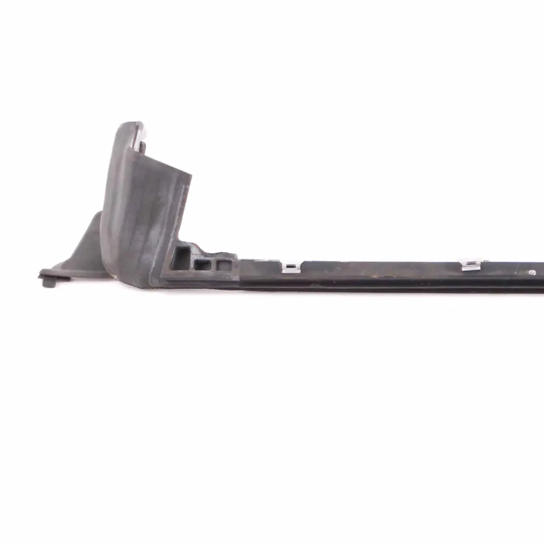 Joint canal d'étanchéité porte avant droite pour BMW F34 GT à propos du numéro de pièce 7289940 BMW F34 GT Joint canal d'étanchéité porte avant droite - SKU 7289940 - Numéro de pièce 7289940