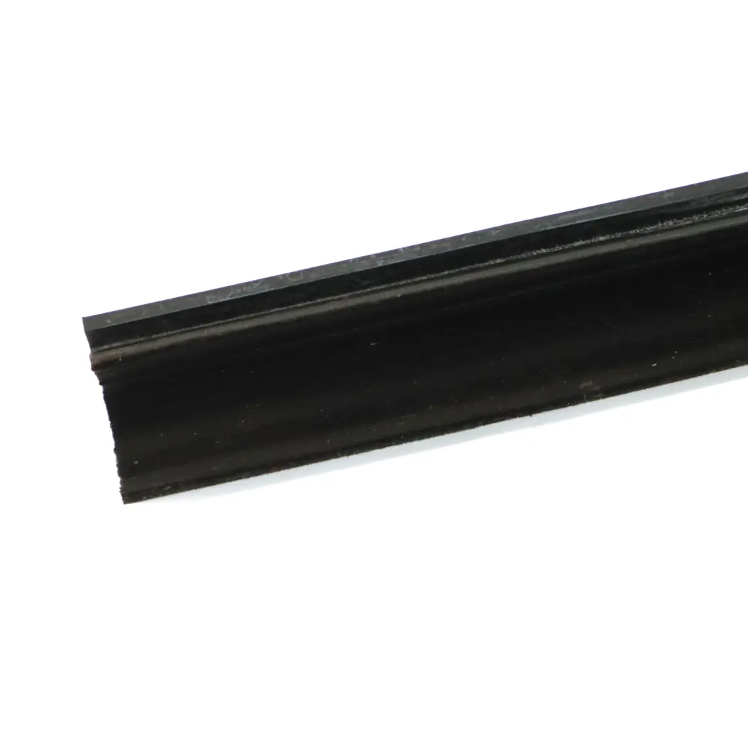 BMW F34 GT Uszczelka Narożnika Lusterka Wewnętrznego Prawa O/S - SKU 7289976 - Numer Części 7289976
