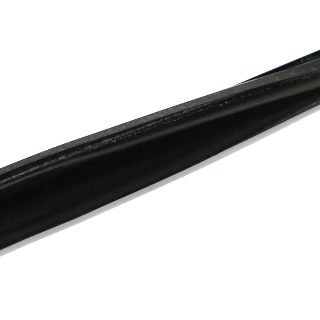 BMW F34 GT Uszczelka Narożnika Lusterka Wewnętrznego Prawa O/S - SKU 7289976 - Numer Części 7289976