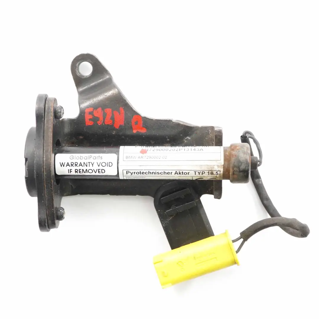 Attuatore Del Cofano Protezione Attiva Pedoni PTS Destra per BMW E92 E93 LCI con numero di parte 7290002 BMW E92 E93 LCI Attuatore Del Cofano Protezione Attiva Pedoni PTS Destra - SKU 7290002 - Numero di parte 7290002