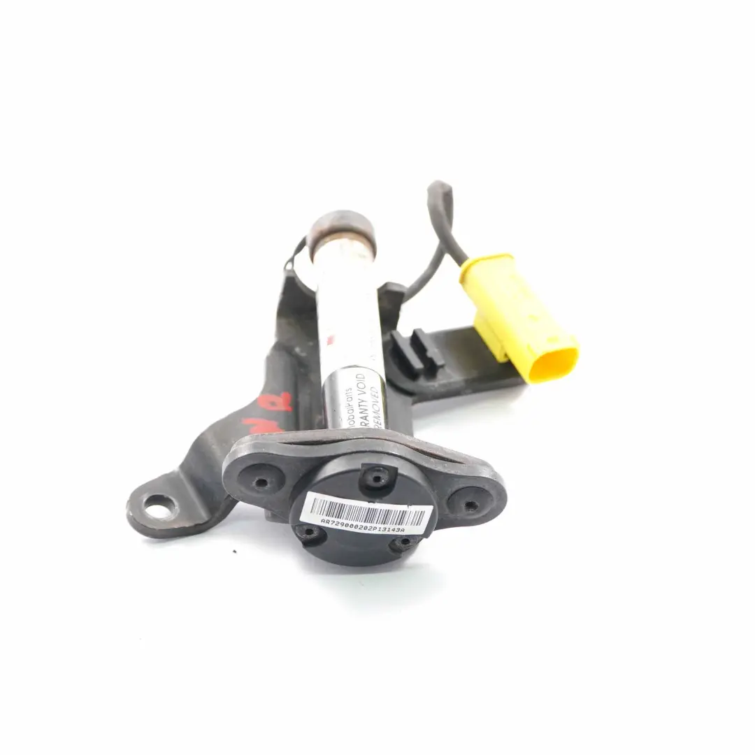 Attuatore Del Cofano Protezione Attiva Pedoni PTS Destra per BMW E92 E93 LCI con numero di parte 7290002 BMW E92 E93 LCI Attuatore Del Cofano Protezione Attiva Pedoni PTS Destra - SKU 7290002 - Numero di parte 7290002