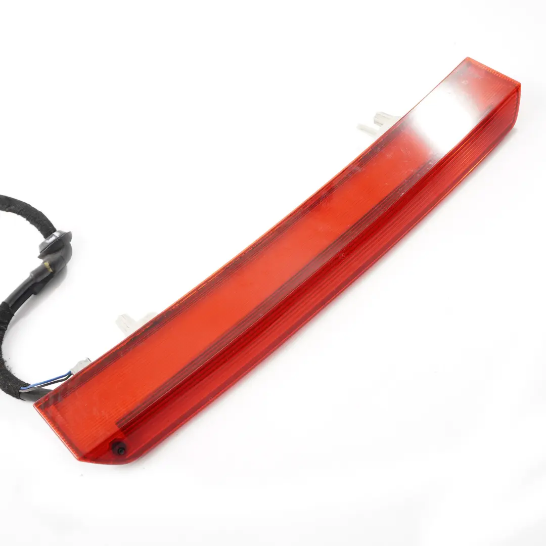 Luz de freno trasera Tercera luz de freno para BMW X5 F15 con número de pieza 7290090 BMW X5 F15 Luz de freno trasera Tercera luz de freno - SKU 7290090 - Número de pieza 7290090