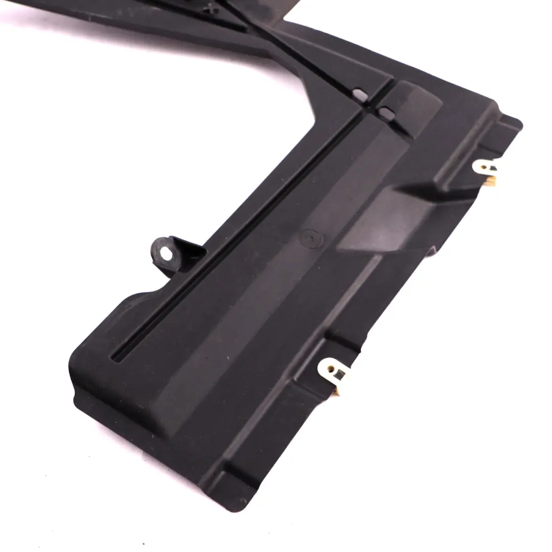 Copertura sottoscocca serbatoio destro per BMW F45 Active Tourer con numero di parte 7290812 BMW F45 Active Tourer Copertura sottoscocca serbatoio destro - SKU 7290812 - Numero di parte 7290812