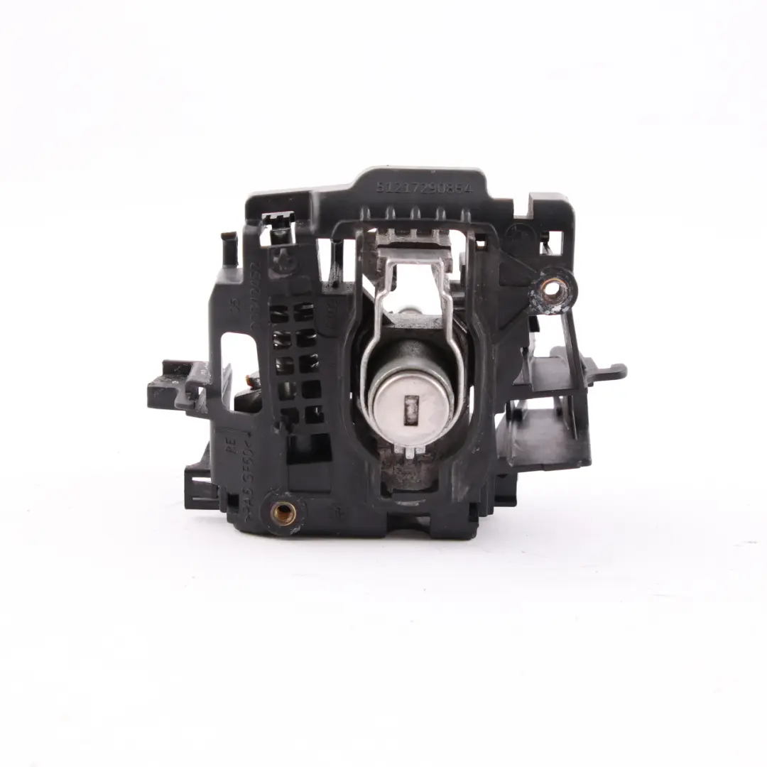 Portador de la manija de la puerta exterior delantera derecha para BMW i3 I01 con número de pieza 7290864 BMW i3 I01 Portador de la manija de la puerta exterior delantera derecha - SKU 7290864 - Número de pieza 7290864