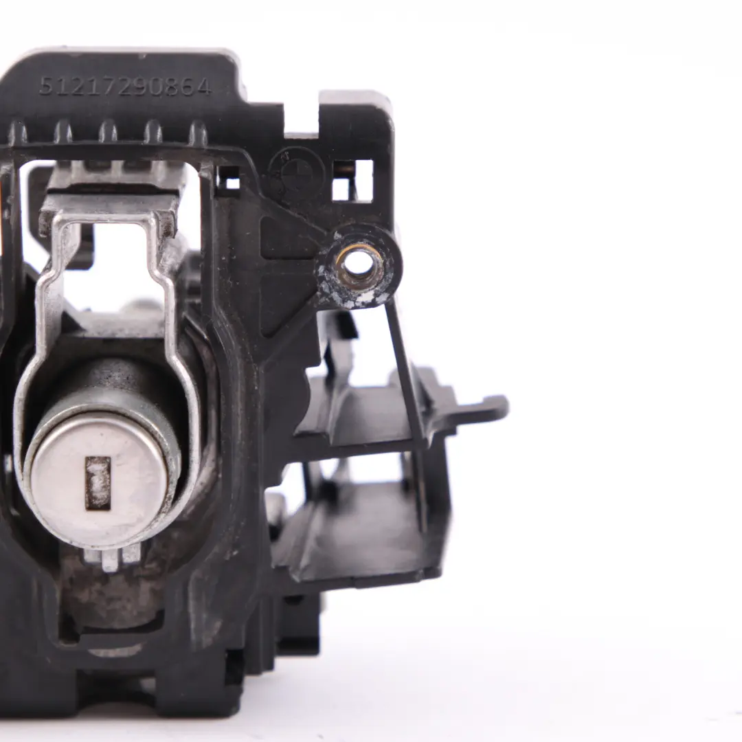 Porta maniglia esterna anteriore destra per BMW i3 I01 con numero di parte 7290864 BMW i3 I01 Porta maniglia esterna anteriore destra - SKU 7290864 - Numero di parte 7290864