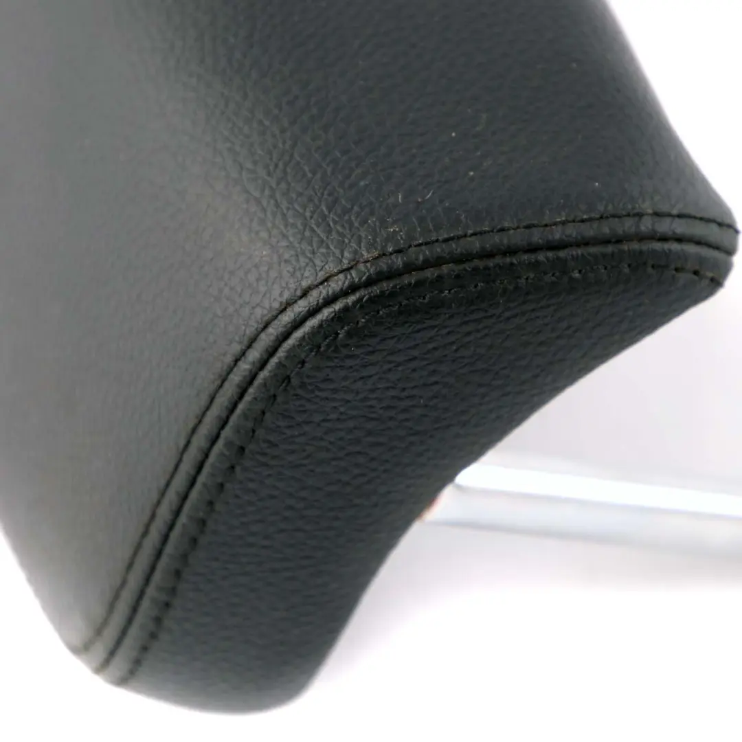 Sedile posteriore centrale poggiatesta in pelle nero per BMW F20 F21 F30 F31 con numero di parte 7291115 BMW F20 F21 F30 F31 Sedile posteriore centrale poggiatesta in pelle nero - SKU 7291115 - Numero di parte 7291115