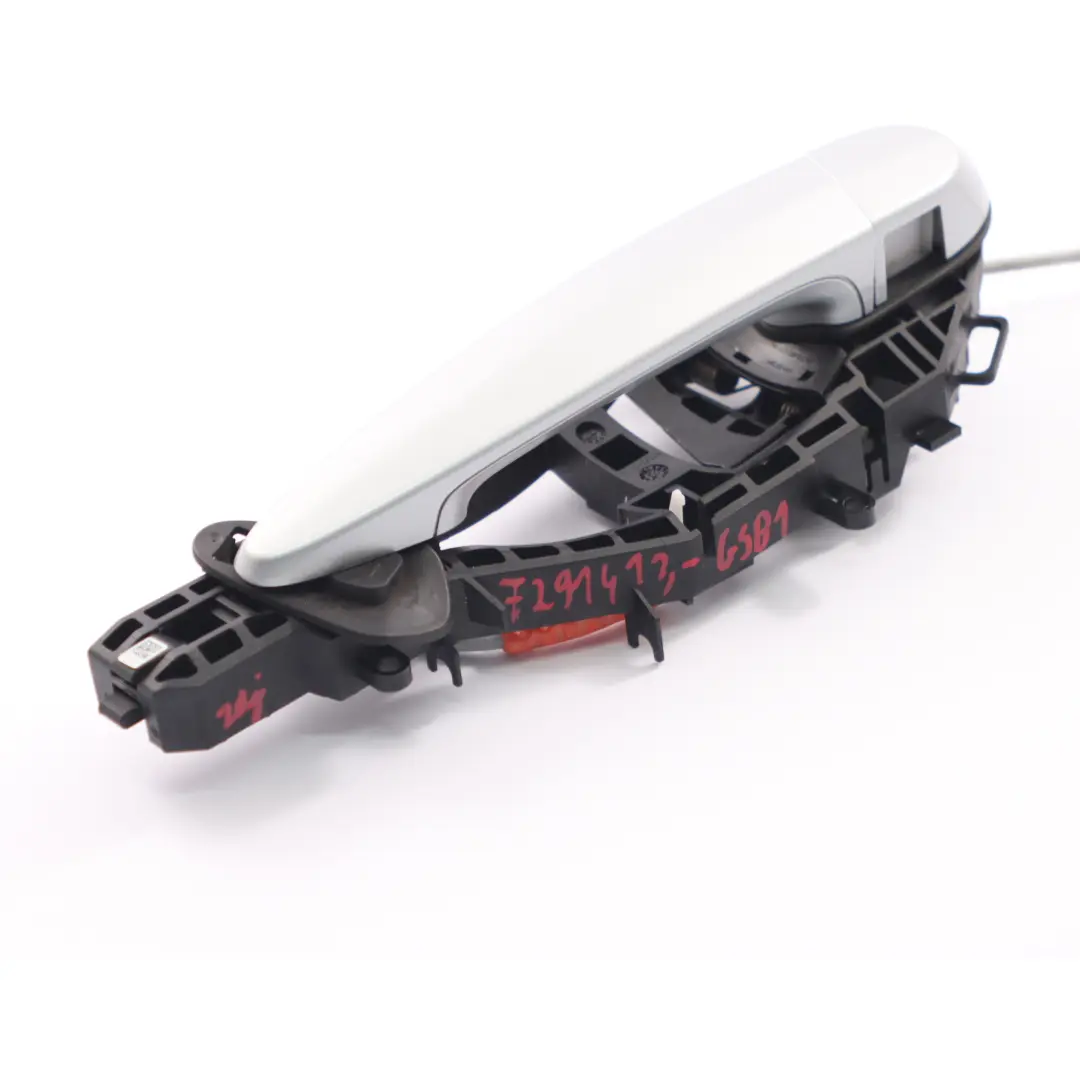 Tür griff hinten links Griff außen Gletschersilber Metallic - A83 für BMW F36 mit Teilenummer 7291413 BMW F36 Tür griff hinten links Griff außen Gletschersilber Metallic - A83 - SKU 7291413-GSB1 - Teilenummer 7291413