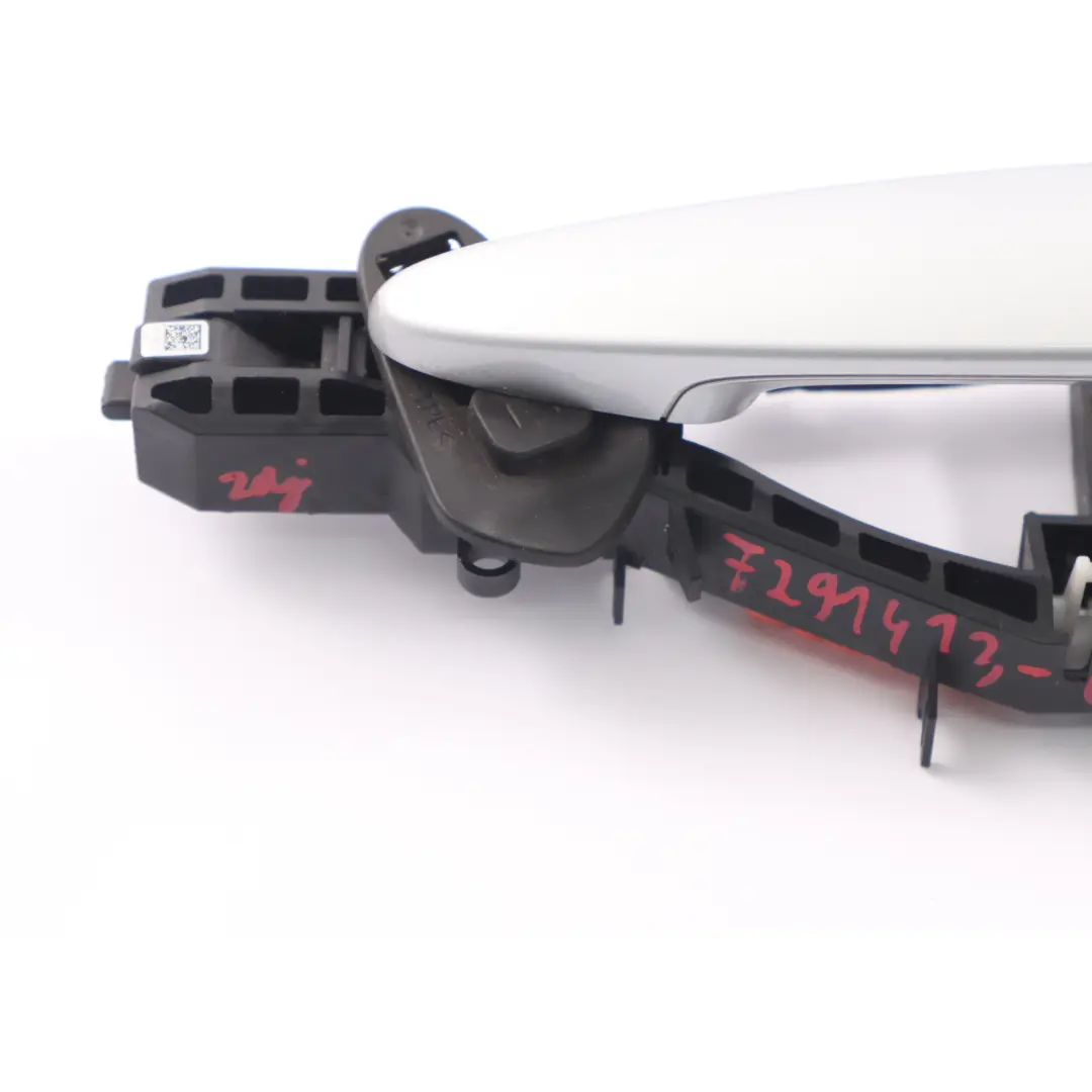 Tür griff hinten links Griff außen Gletschersilber Metallic - A83 für BMW F36 mit Teilenummer 7291413 BMW F36 Tür griff hinten links Griff außen Gletschersilber Metallic - A83 - SKU 7291413-GSB1 - Teilenummer 7291413