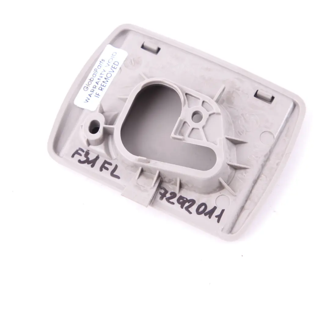 Cubierta Montaje Red Área Carga Delantera Izquierda Everest Gris 7264701 para BMW F31 con número de pieza 7292011 BMW F31 Cubierta Montaje Red Área Carga Delantera Izquierda Everest Gris 7264701 - SKU 7292011 - Número de pieza 7292011