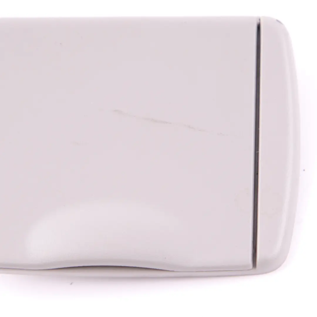 Copertura montaggio rete area di carico sinistra Everest Grigio 7264703 per BMW F31 con numero di parte 7292021 BMW F31 Copertura montaggio rete area di carico sinistra Everest Grigio 7264703 - SKU 7292021 - Numero di parte 7292021