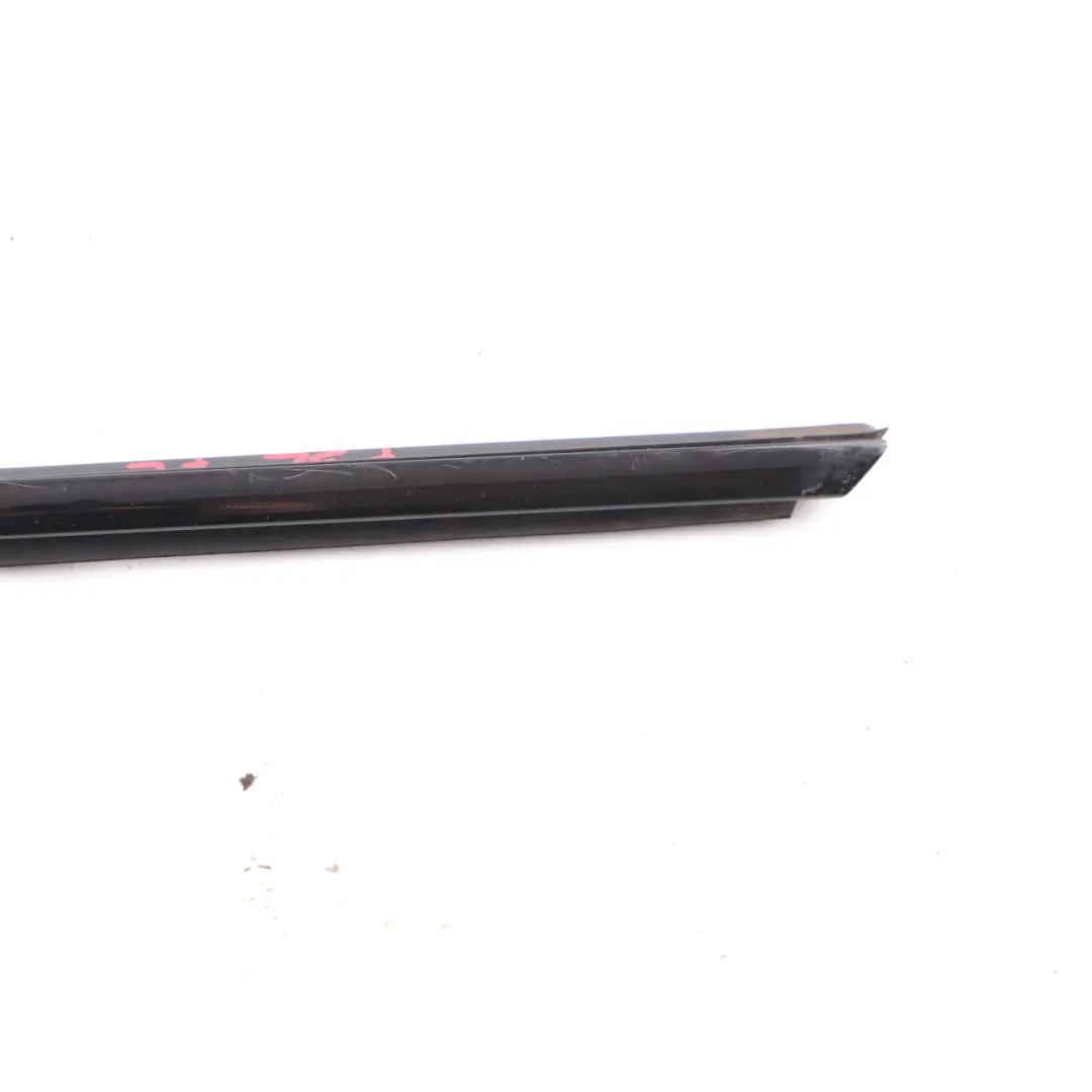 BMW F32 F82 M4 Burlete Exterior Puerta Delantera Izquierda Negro Alto Brillo - SKU 7292563 - Número de pieza 7292563