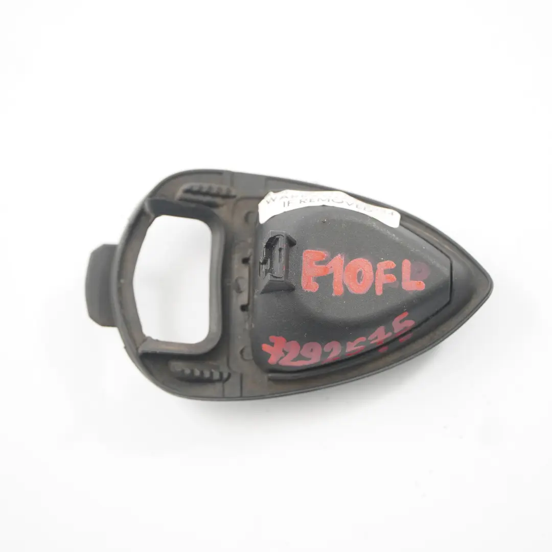 Exterior Manija la Puerta Tapa Arco Inferior Trasera Izquierda para BMW F10 con número de pieza 7292575 BMW F10 Exterior Manija la Puerta Tapa Arco Inferior Trasera Izquierda - SKU 7292575 - Número de pieza 7292575