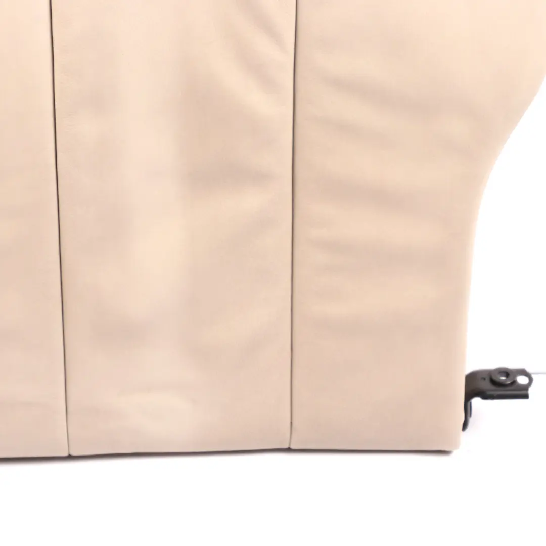 Rücksitzlehne Links Sitzbankbezug Leder Dakota Oyster für BMW F20 F21 mit Teilenummer 7292623 BMW F20 F21 Rücksitzlehne Links Sitzbankbezug Leder Dakota Oyster - SKU 7292624 - Teilenummer 7292623