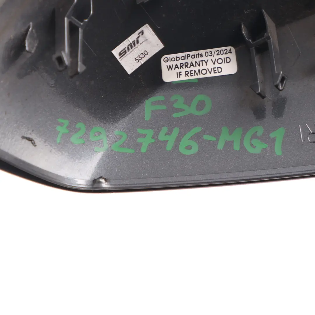 Osłona Prawego Lusterka Bocznego Mineralgrau Szary - B39 do BMW F20 F30 o numerze 7292746 BMW F20 F30 Osłona Prawego Lusterka Bocznego Mineralgrau Szary - B39 - SKU 7292746-MG1 - Numer Części 7292746