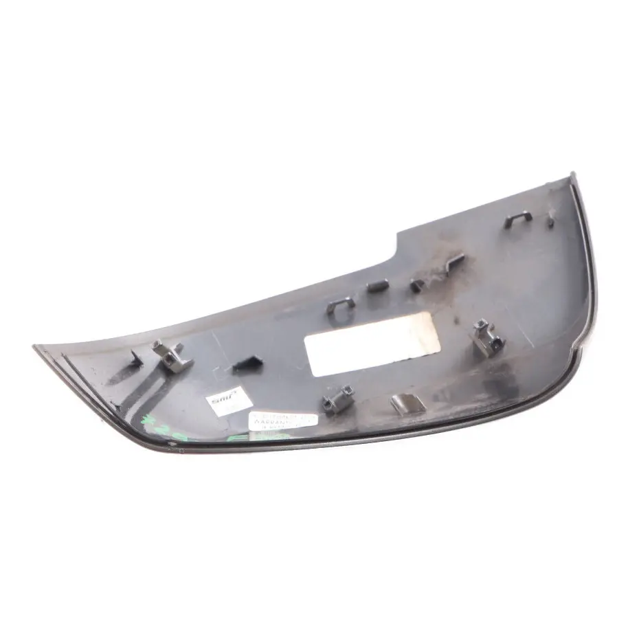 Osłona Prawego Lusterka Bocznego Mineralgrau Szary - B39 do BMW F20 F30 o numerze 7292746 BMW F20 F30 Osłona Prawego Lusterka Bocznego Mineralgrau Szary - B39 - SKU 7292746-MG1 - Numer Części 7292746