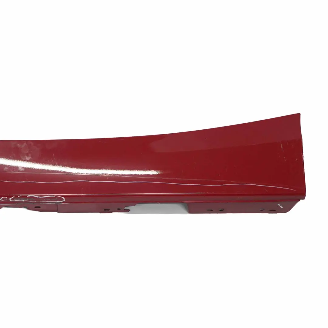 Sill Strip Faldón Lateral Izquierdo Karmesinrot Rojo Carmesí - A61 para BMW F20 con número de pieza 7293553 BMW F20 Sill Strip Faldón Lateral Izquierdo Karmesinrot Rojo Carmesí - A61 - SKU 7293553-KAR1 - Número de pieza 7293553