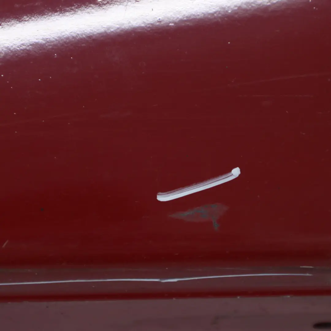 Gonna laterale a sinistra Karmesinrot Rosso Cremisi - A61 per BMW F20 con numero di parte 7293553 BMW F20 Gonna laterale a sinistra Karmesinrot Rosso Cremisi - A61 - SKU 7293553-KAR3 - Numero di parte 7293553