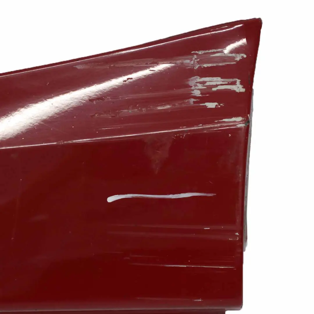 Sill Strip Faldón Lateral Izquierdo Karmesinrot Rojo Carmesí - A61 para BMW F20 con número de pieza 7293553 BMW F20 Sill Strip Faldón Lateral Izquierdo Karmesinrot Rojo Carmesí - A61 - SKU 7293553-KAR3 - Número de pieza 7293553