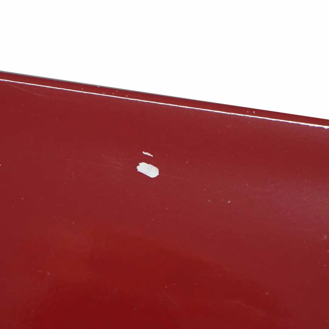 Gonna laterale a sinistra Karmesinrot Rosso Cremisi - A61 per BMW F20 con numero di parte 7293553 BMW F20 Gonna laterale a sinistra Karmesinrot Rosso Cremisi - A61 - SKU 7293553-KAR4 - Numero di parte 7293553