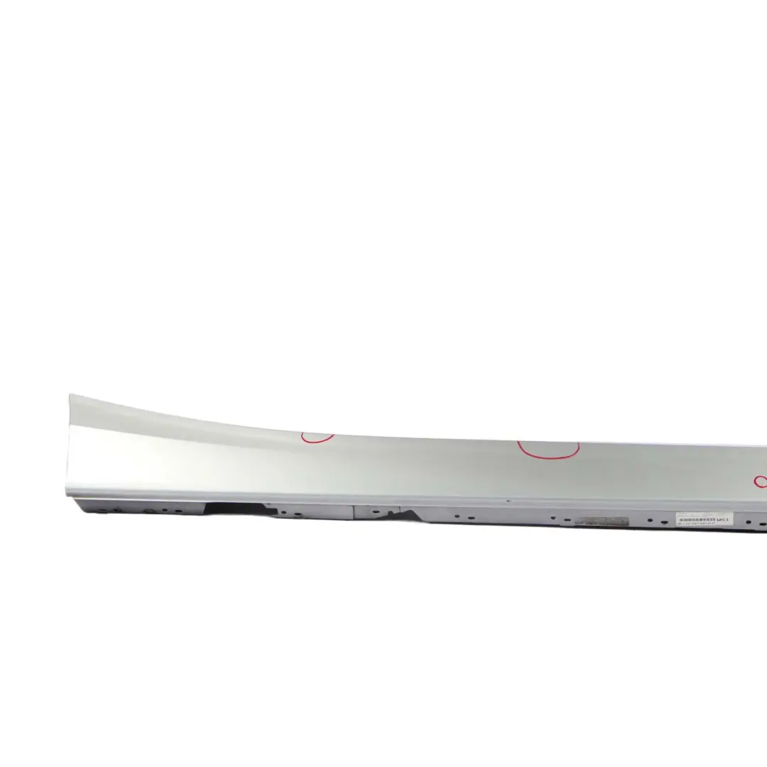 Sill Strip Faldón Lateral Derecho Glaciersilber Silver Metallic - A83 para BMW F20 con número de pieza 7293554 BMW F20 Sill Strip Faldón Lateral Derecho Glaciersilber Silver Metallic - A83 - SKU 7293554-GSB1 - Número de pieza 7293554