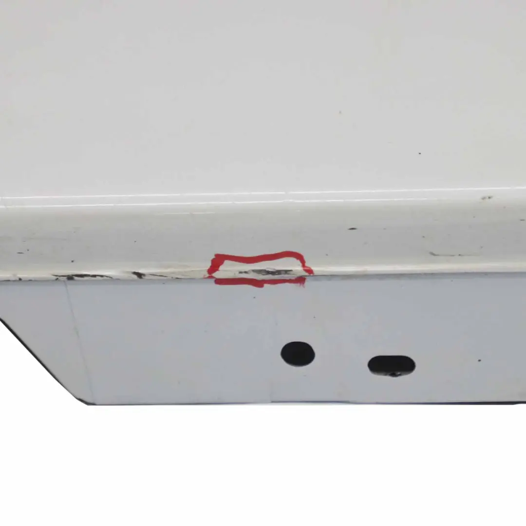 Sill Strip Faldón Lateral Derecho Mineralweiss Blanco Mineral A96 para BMW F20 con número de pieza 7293554 BMW F20 Sill Strip Faldón Lateral Derecho Mineralweiss Blanco Mineral A96 - SKU 7293554-MW3 - Número de pieza 7293554